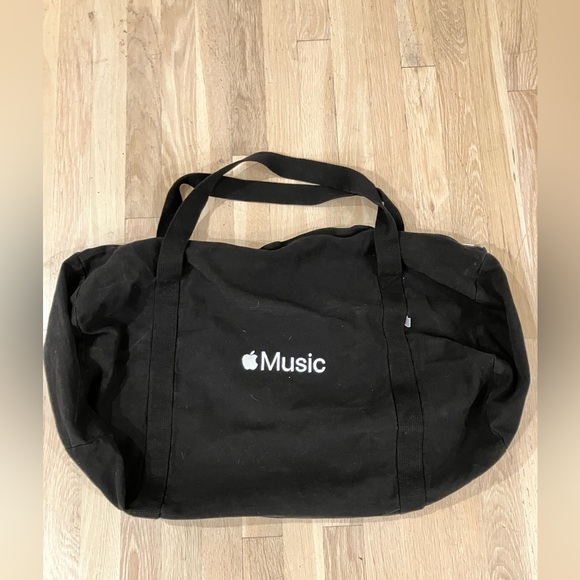 VERY RARE ๐ SUPER BOWL XLVIII USHER ๐ HALFTIME LETTERMAN'S JACKET + BAG - Picture 14 of 15